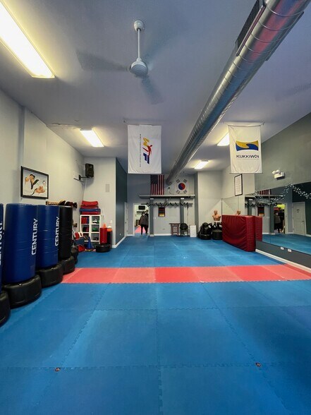 1856 W Chicago Ave, Chicago, IL à louer - Photo intérieure - Image 3 de 4