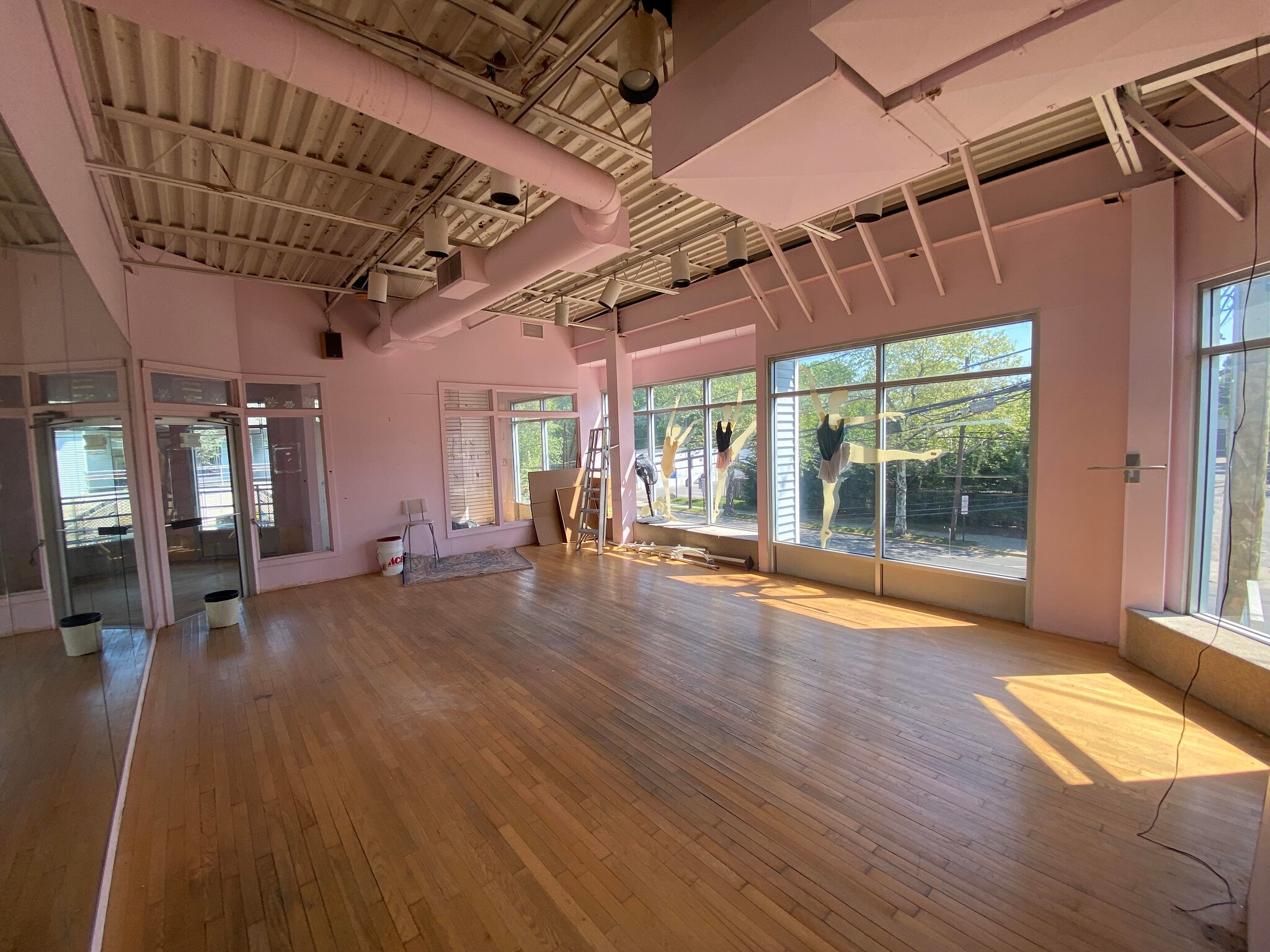 770 Middle Neck Rd, Great Neck, NY for lease Interior Photo- Image 1 of 8