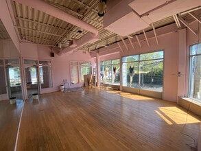 770 Middle Neck Rd, Great Neck, NY for lease Interior Photo- Image 1 of 8