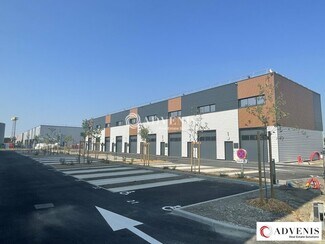 Plus de détails pour Local d'activités à louer