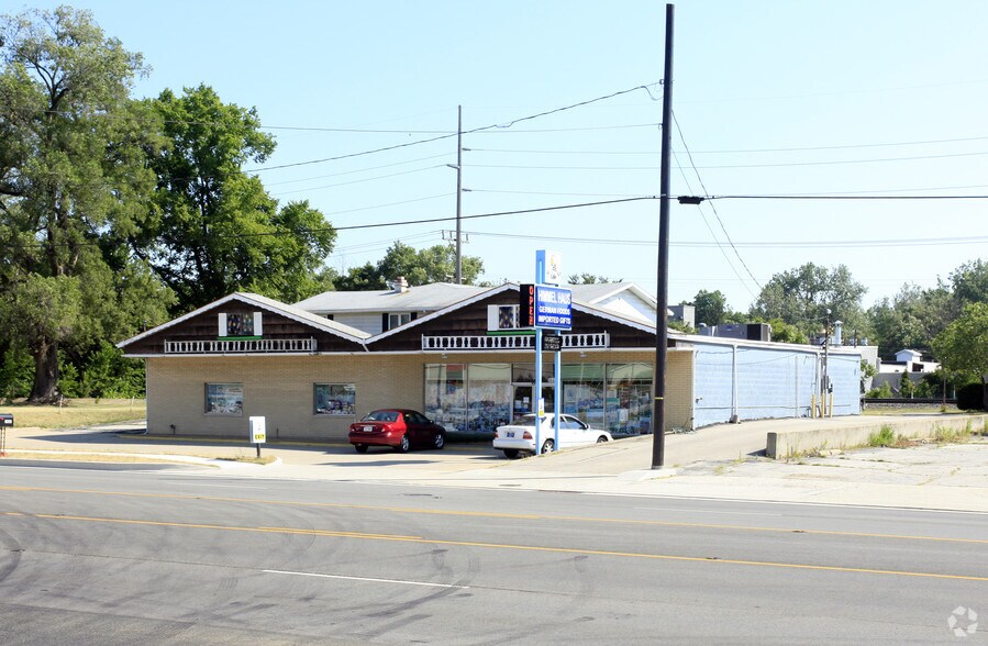 3444 S Main St, Elkhart, IN for sale - Building Photo - Image 2 of 3