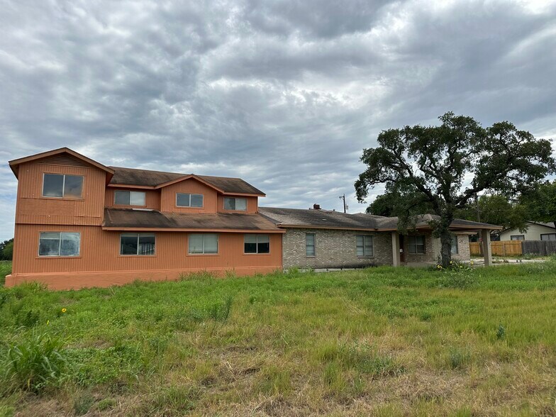 6628 Crestway Dr, San Antonio, TX à vendre - Photo du bâtiment - Image 3 de 125