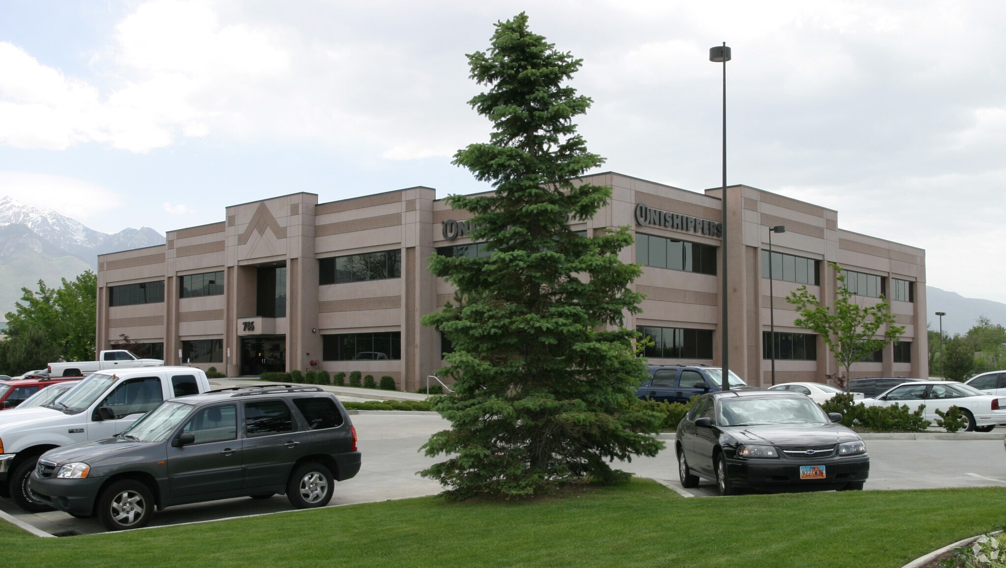 746 E Winchester St, Murray, UT à vendre Photo du bâtiment- Image 1 de 8