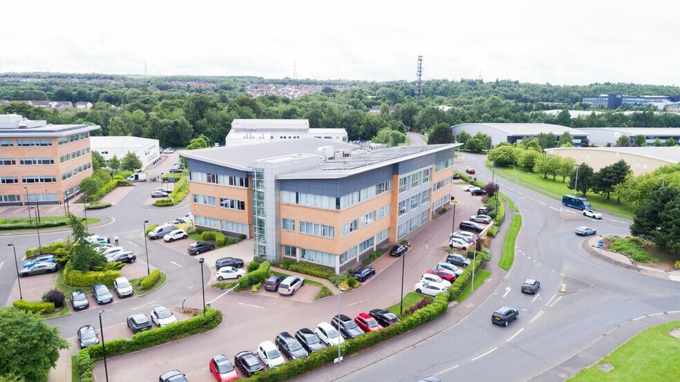 1 Stanley Blvd, Blantyre à louer - Photo du bâtiment - Image 3 de 17