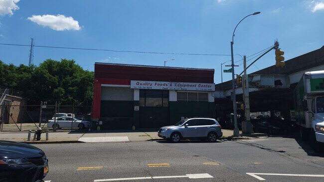 Plus de détails pour 4965 Van Dam St, Long Island City, NY - Industriel à louer