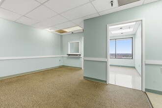 6196 Oxon Hill Rd, Oxon Hill, MD à louer Photo intérieure- Image 1 de 12