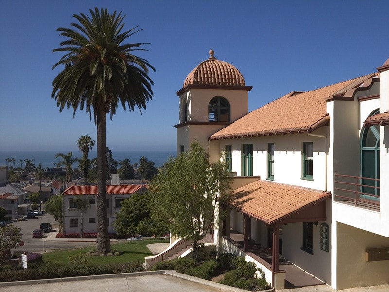 121 N Fir St, Ventura, CA à louer Photo du bâtiment- Image 1 de 6