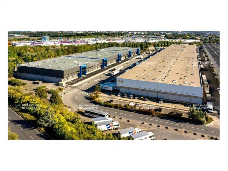 Flex in Aulnay-sous-Bois for lease - Aerial - Image 1 of 3