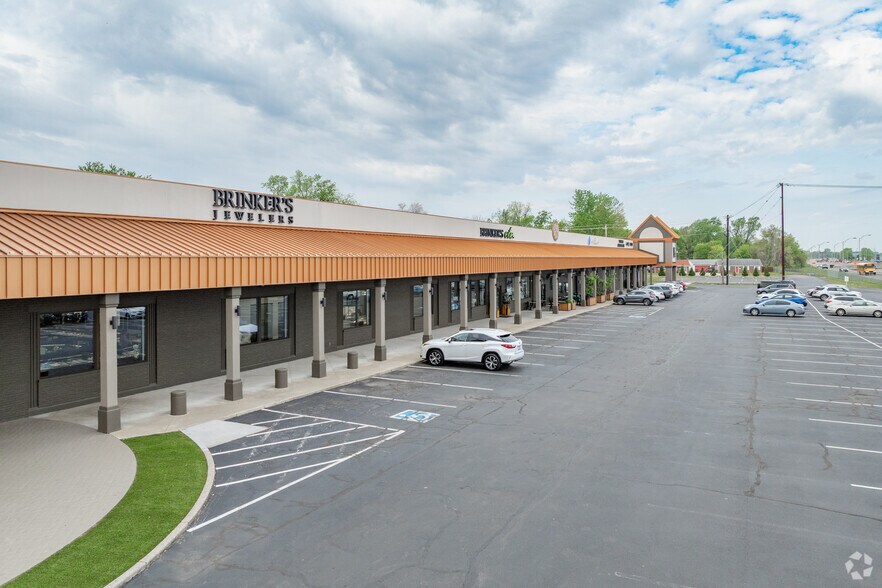 111 S Green River Rd, Evansville, IN for lease - Building Photo - Image 3 of 4