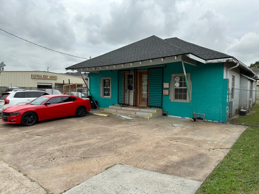304 S Lockwood Dr, Houston, TX à louer Photo du bâtiment- Image 1 de 18
