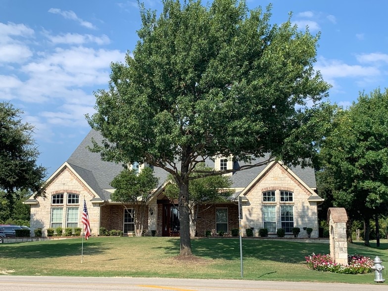 875 Straus Rd, Cedar Hill, TX for lease - Primary Photo - Image 1 of 11