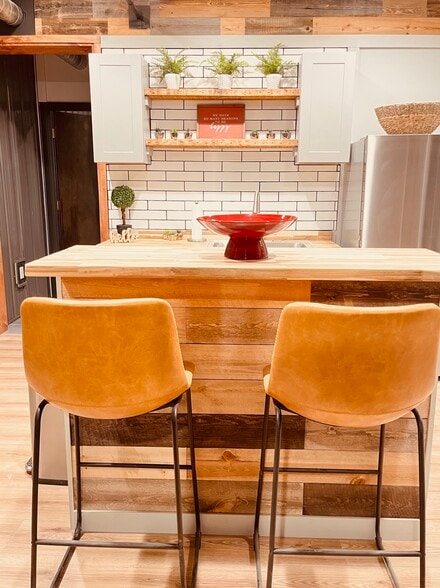 160 S Poplar St, Elizabethtown, PA for lease - Building Photo - Image 3 of 29