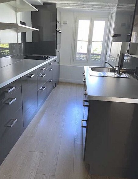 18 Rue De Penthièvre, Paris for lease - Building Photo - Image 3 of 6