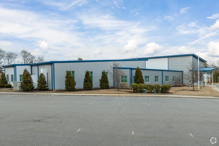 7 Technology Park Dr, Bourne, MA for lease - Primary Photo - Image 1 of 18