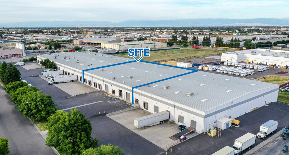 2929 S Angus Ave, Fresno, CA for lease - Building Photo - Image 1 of 5