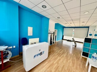 Plus de détails pour Commerce de détail à vendre