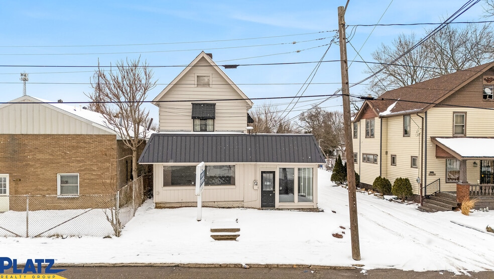 1528 Mahoning Ave, Youngstown, OH for sale - Building Photo - Image 1 of 13