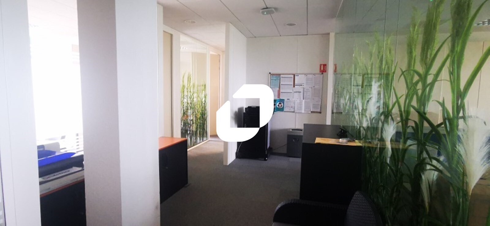 Office in Bailly-Romainvilliers for lease Interior Photo- Image 1 of 6