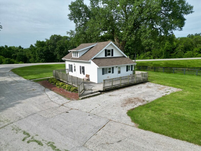 7820 SE Vandalia Dr, Runnells, IA à vendre - Photo du b timent - Image 3 de 44