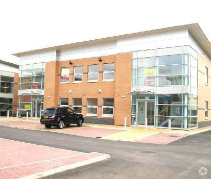 Whittle Way, Stevenage à louer - Photo du bâtiment - Image 3 de 18