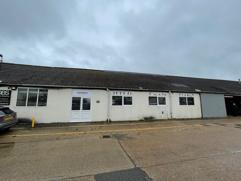 Folders Ln E, Hassocks for lease - Primary Photo - Image 1 of 1