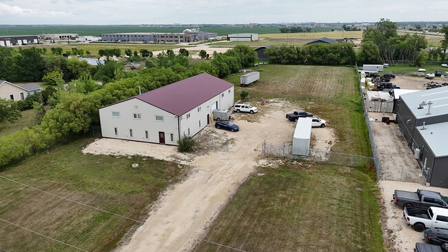 More details for 377 Cameron St, Headingley, MB - Industrial for Sale