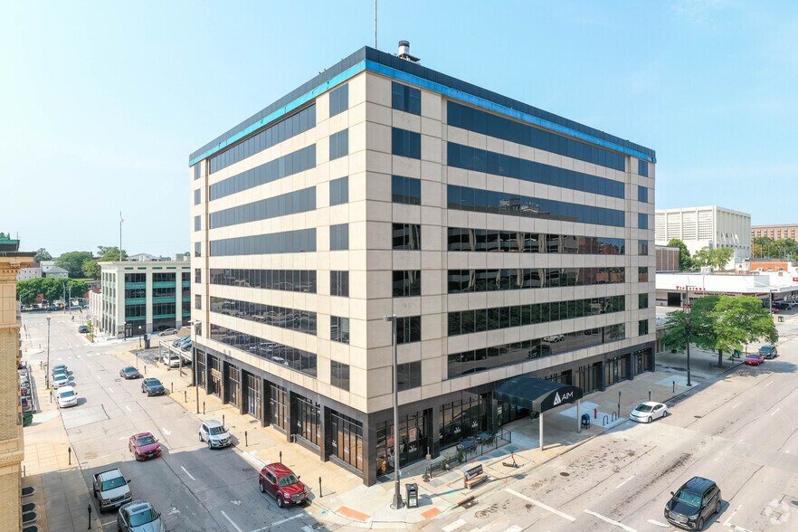 1905 Harney St, Omaha, NE à louer - Aérien - Image 2 de 24