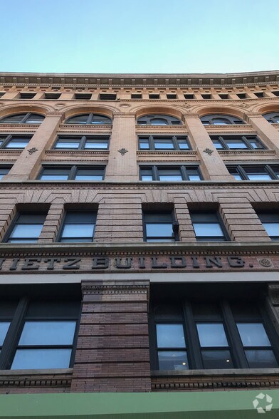 128-138 Mott St, New York, NY à vendre - Photo du bâtiment - Image 3 de 12