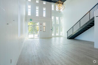 10704 120 St NW, Edmonton, AB for lease Interior Photo- Image 1 of 3