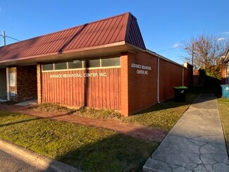 More details for 109 E Divine St, Dunn, NC - Office for Lease