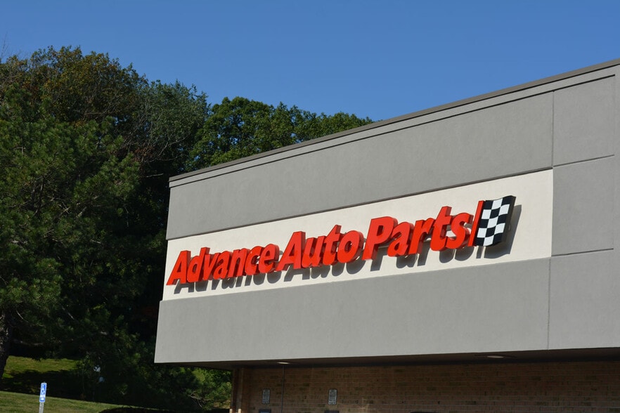 100 US Highway 46, Budd Lake, NJ for lease - Building Photo - Image 3 of 8