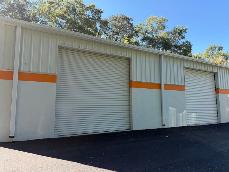 7075 S Pine Ave, Ocala, FL à louer - Photo du bâtiment - Image 1 de 21