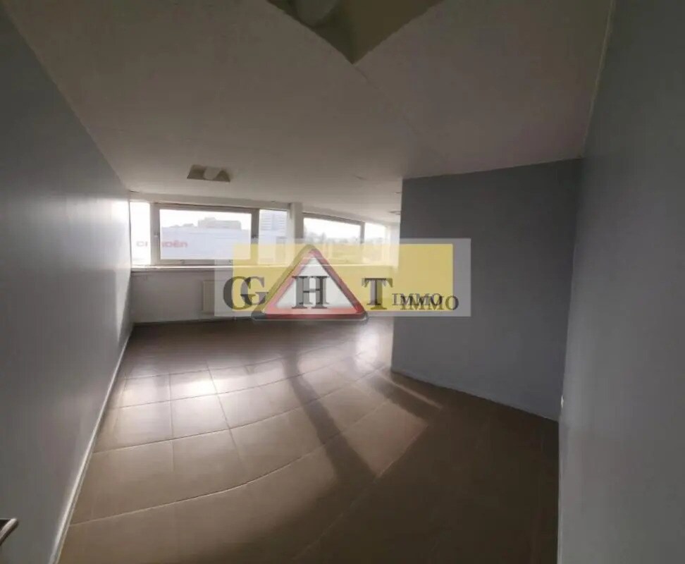 Bureau dans Boissy-Saint-Léger à louer Photo intérieure- Image 1 de 3