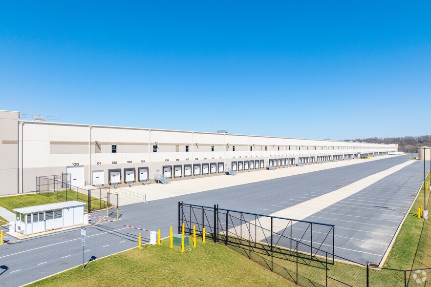 2771 N Market St, Elizabethtown, PA à louer - Photo du bâtiment - Image 3 de 7