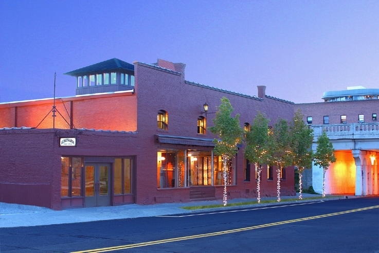 154 S Madison St, Spokane, WA for lease - Building Photo - Image 1 of 11