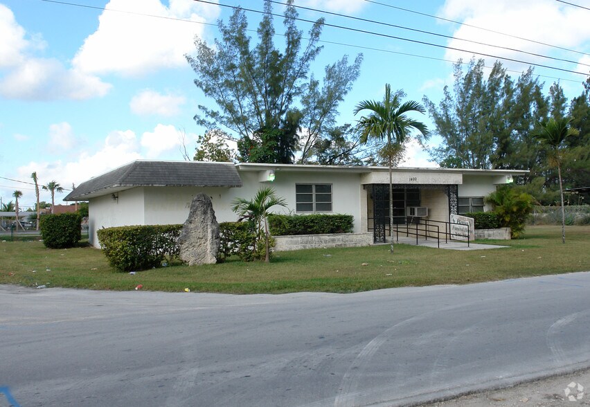 1400 NW 3rd Ave, Homestead, FL for lease - Primary Photo - Image 1 of 2