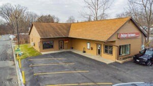 291 N Comrie Ave, Johnstown, NY for sale Primary Photo- Image 1 of 25