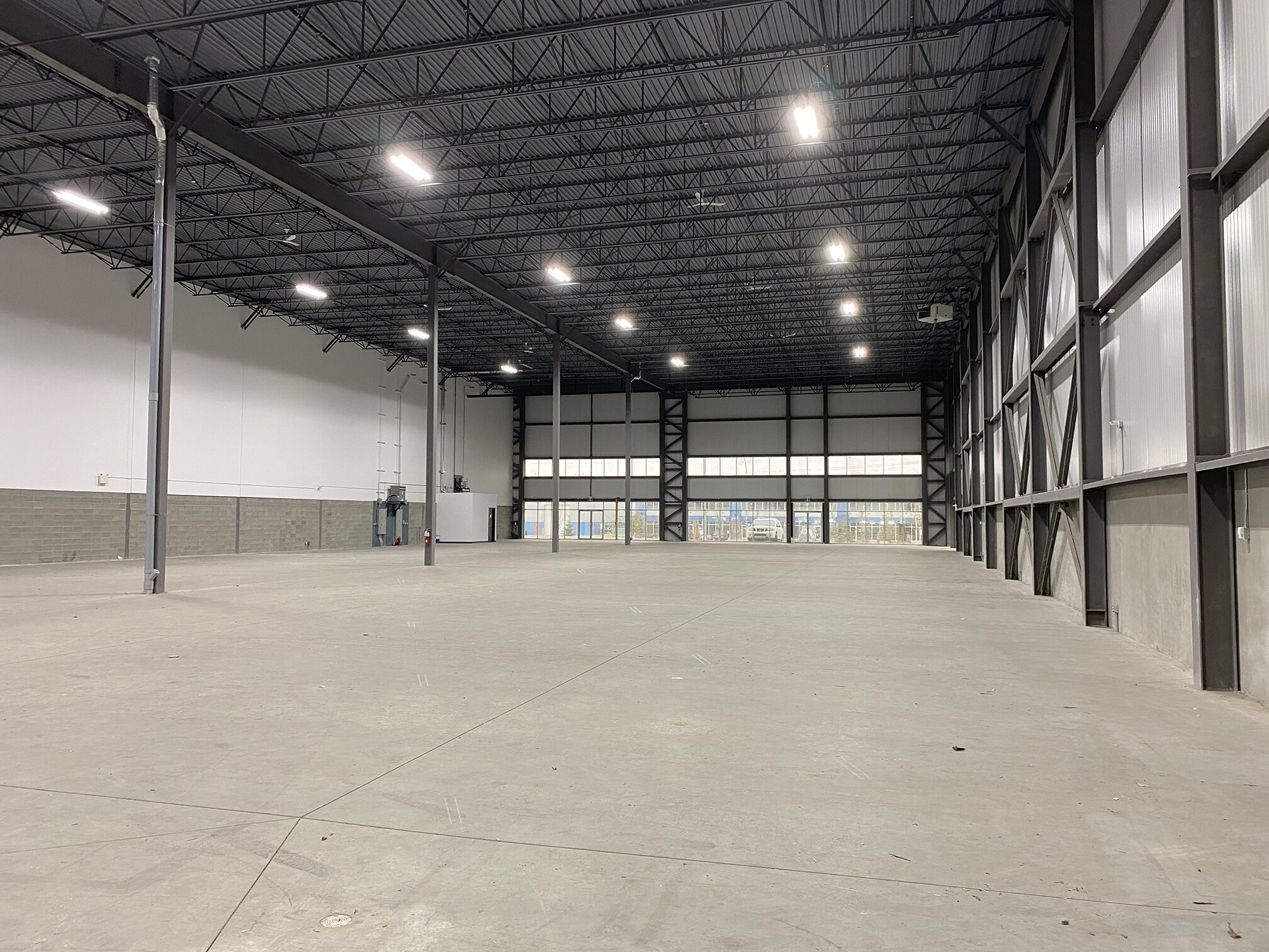 3723 Roper Rd NW, Edmonton, AB à vendre Photo intérieure- Image 1 de 1