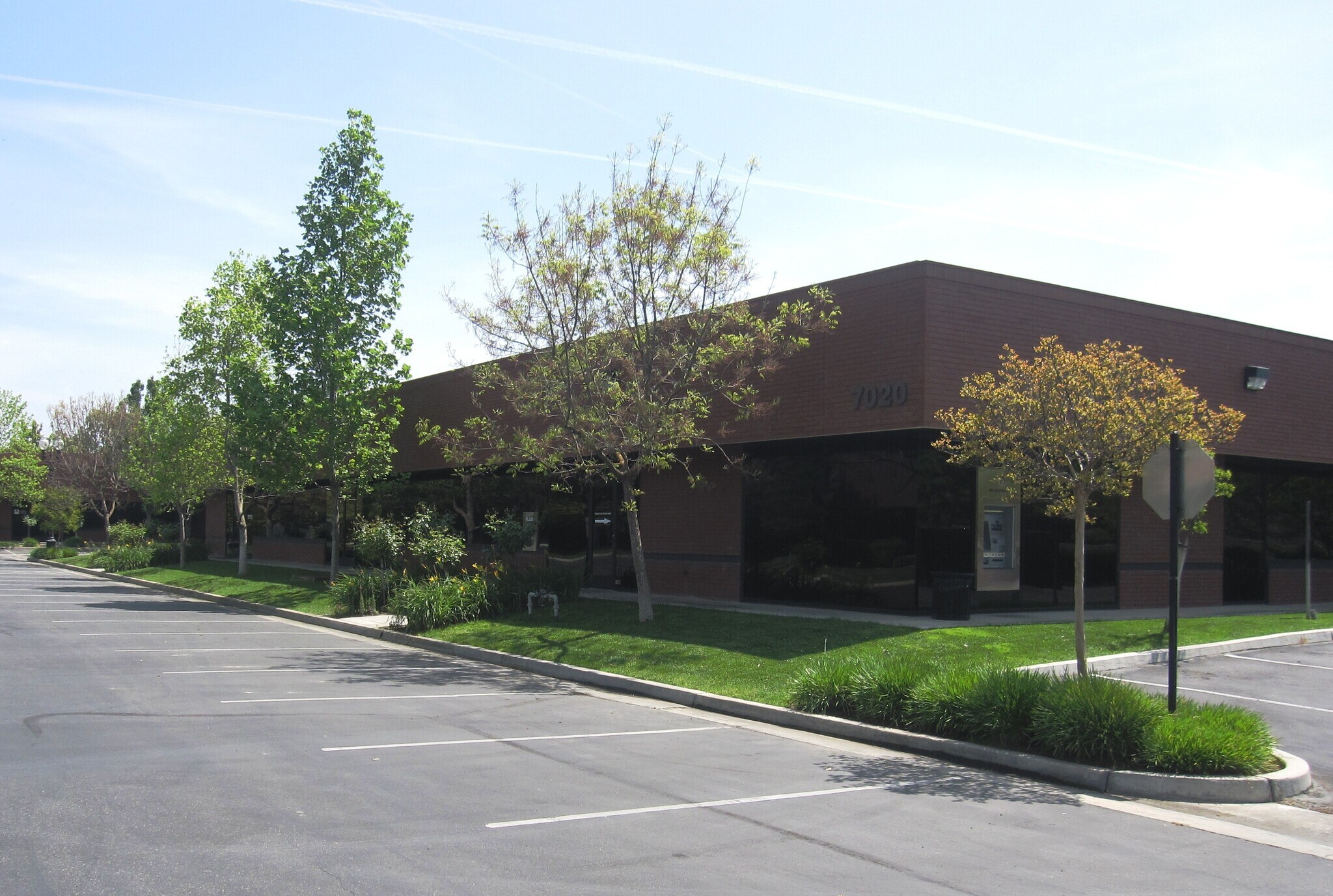 7010 N Marks Ave, Fresno, CA for lease Primary Photo- Image 1 of 12