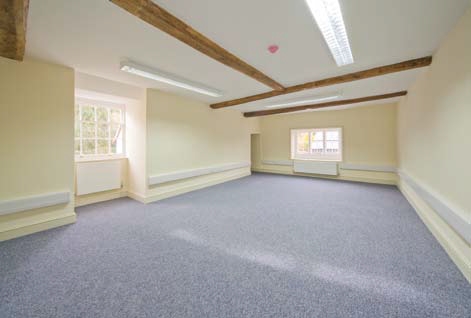 Hatch Warren Ln, Basingstoke for lease - Interior Photo - Image 2 of 6