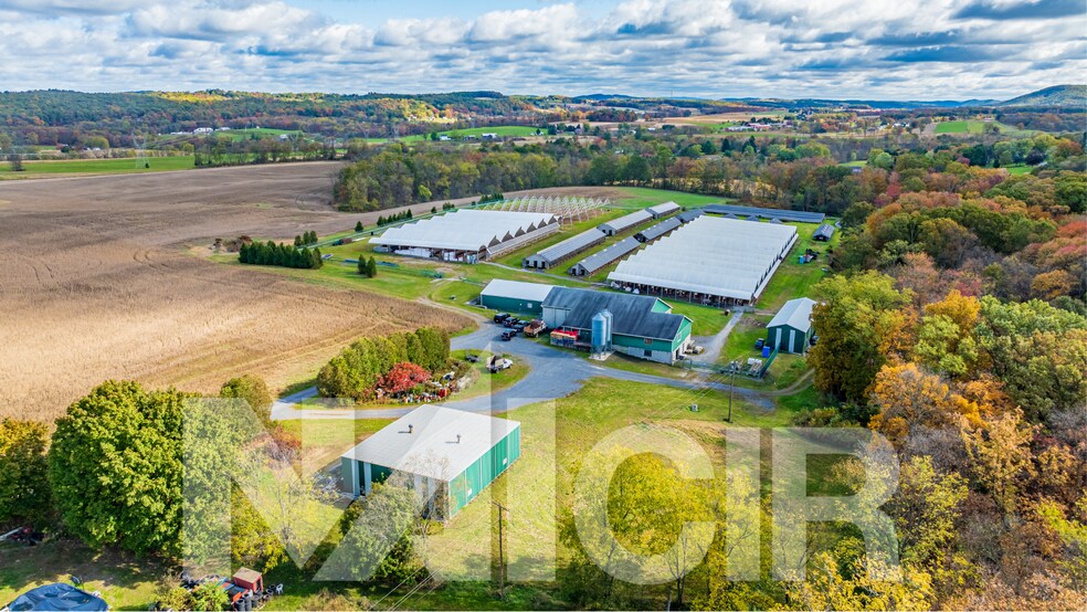 Local d'activités dans Sunbury, PA à vendre - Photo du bâtiment - Image 2 de 5