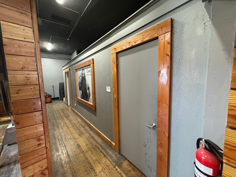 504 E Center St, Pocatello, ID à louer - Photo du bâtiment - Image 3 de 8