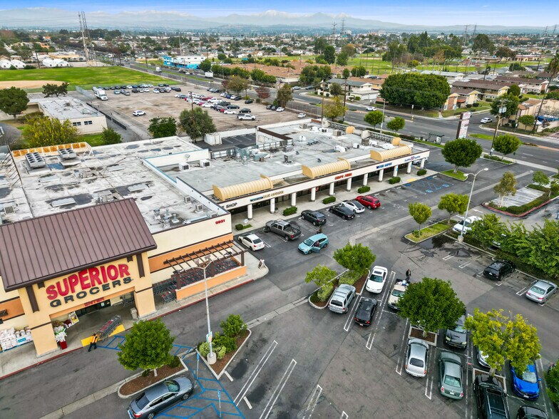 7903-7907 Knott Ave, Buena Park, CA à louer - Photo du bâtiment - Image 3 de 5