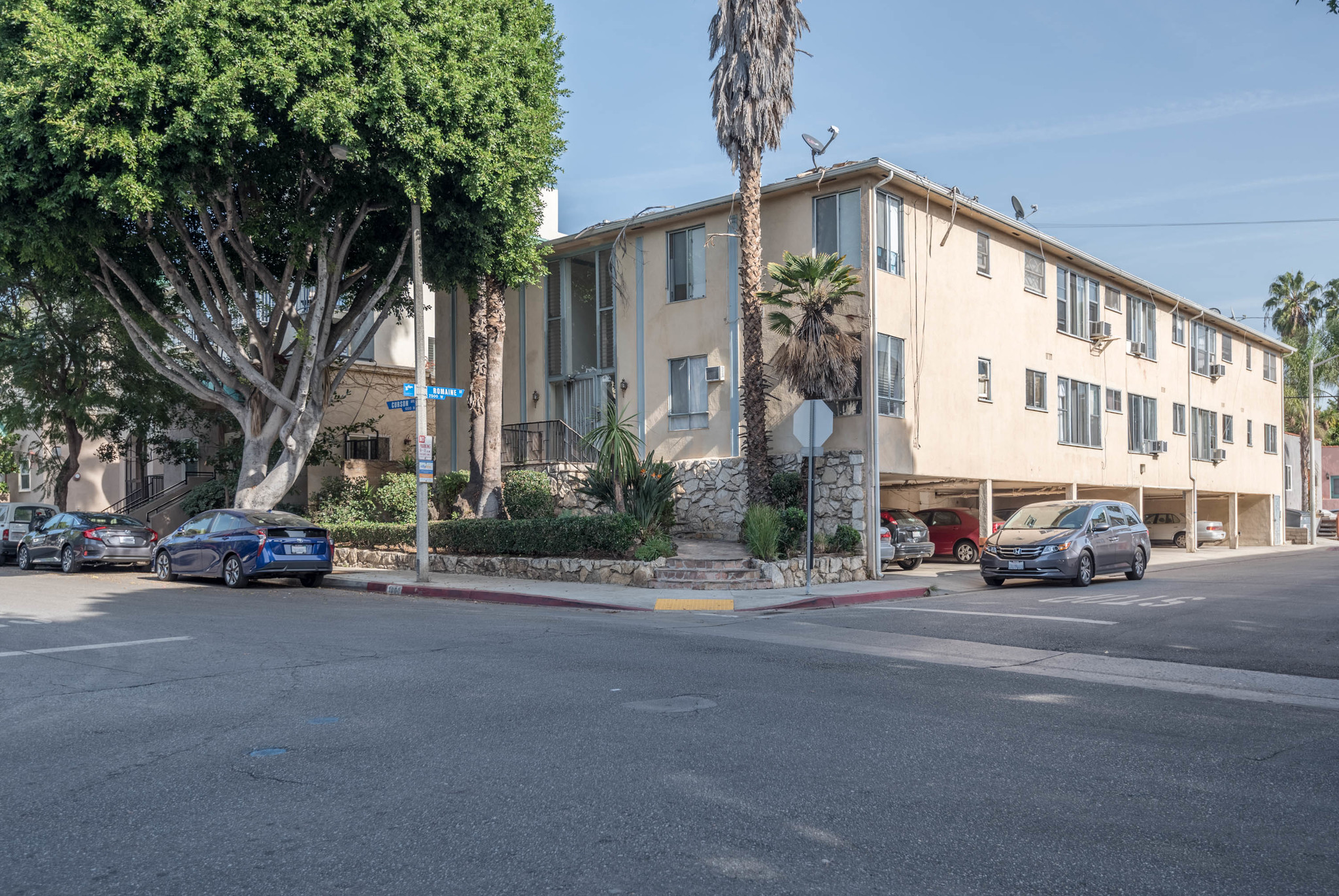 1000 N Curson Ave, West Hollywood, CA for sale Building Photo- Image 1 of 1