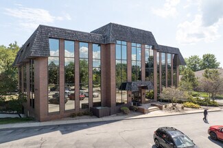 Plus de détails pour 13500-13550 Falling Water Rd, Strongsville, OH - Bureau à vendre