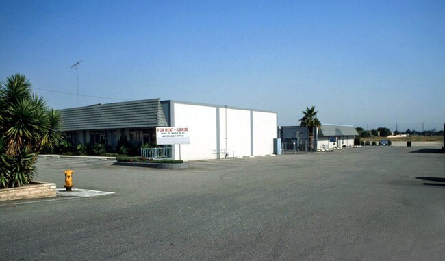 Plus de détails pour 1355 E Baseline St, San Bernardino, CA - Industriel à louer