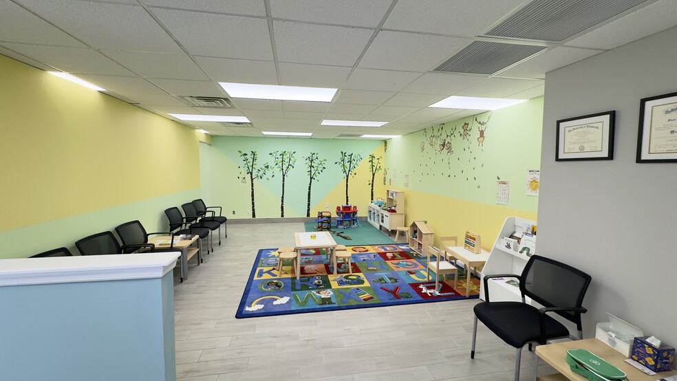 5 Shirley Ave, Somerset, NJ for lease - Building Photo - Image 3 of 11