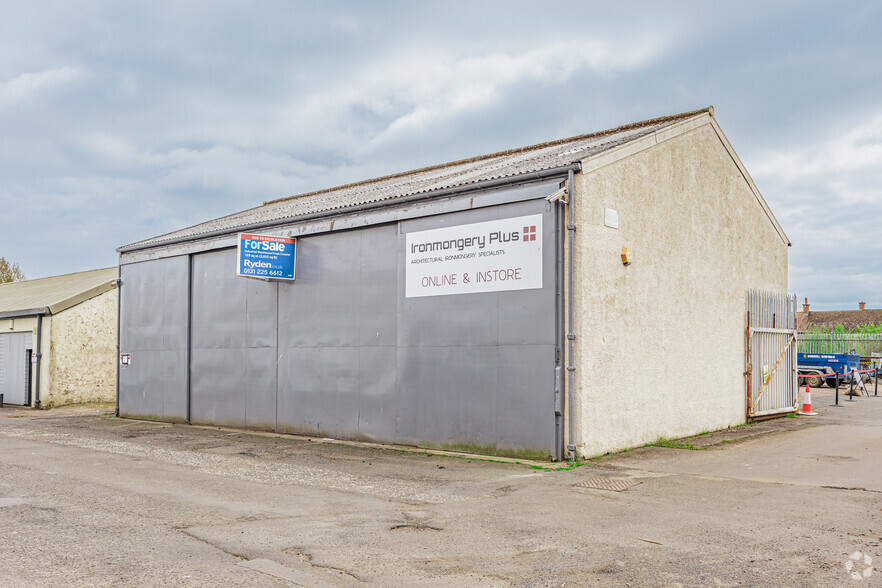 Factory Rd, Bathgate à vendre - Photo principale - Image 1 de 7