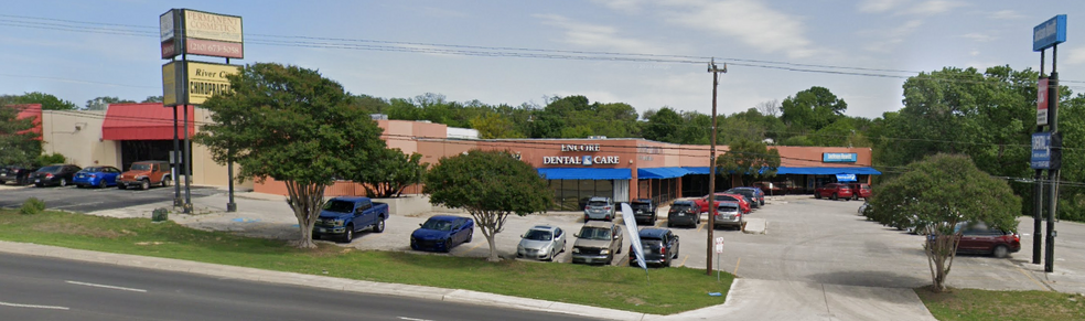 6324-6342 NW Loop 410, San Antonio, TX for lease - Building Photo - Image 1 of 2