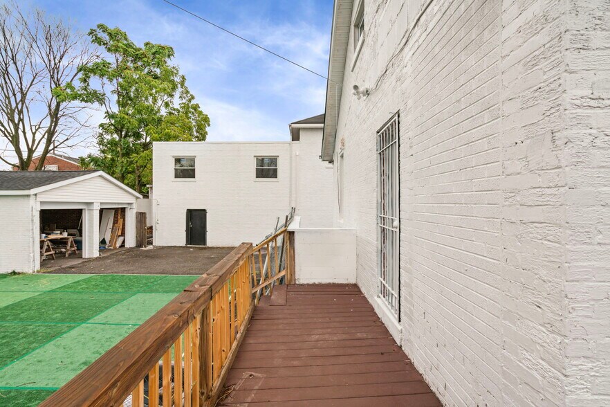 4924 Marlboro Pike, Capitol Heights, MD à vendre - Photo du bâtiment - Image 2 de 22